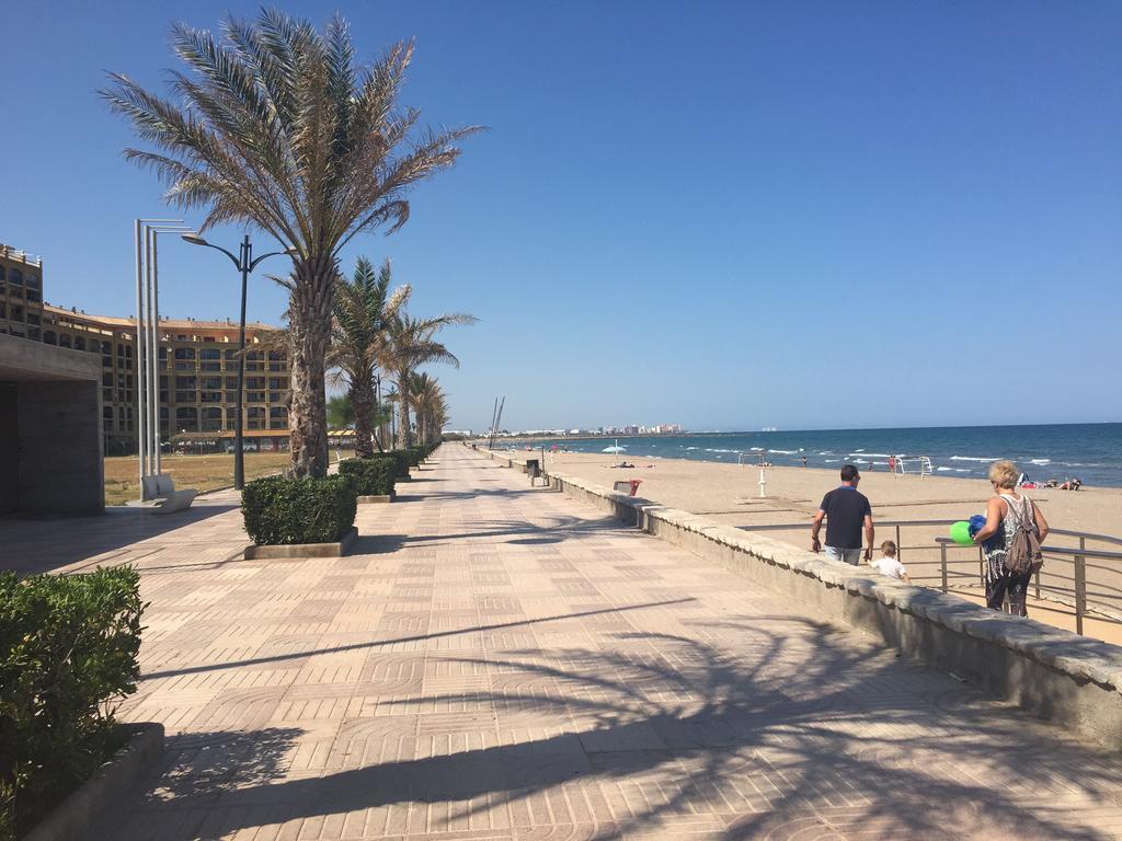 Apartment Near The Beach With Magnificent Views Port Saplaya Exterior foto